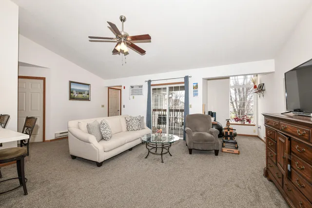 $1,550 | 505 Lawson School Road, Unit 4, Delavan, WI 53115