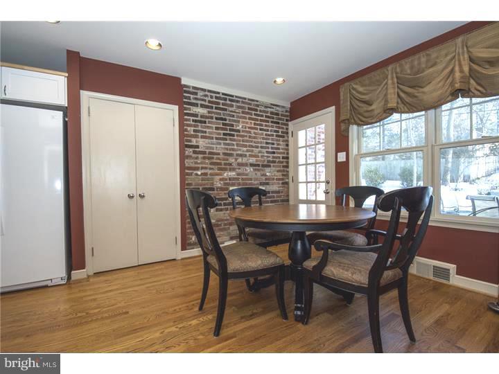 15 Ridgewood Road Radnor, PA 19087 - Photo 8 of 23 Breakfast Room