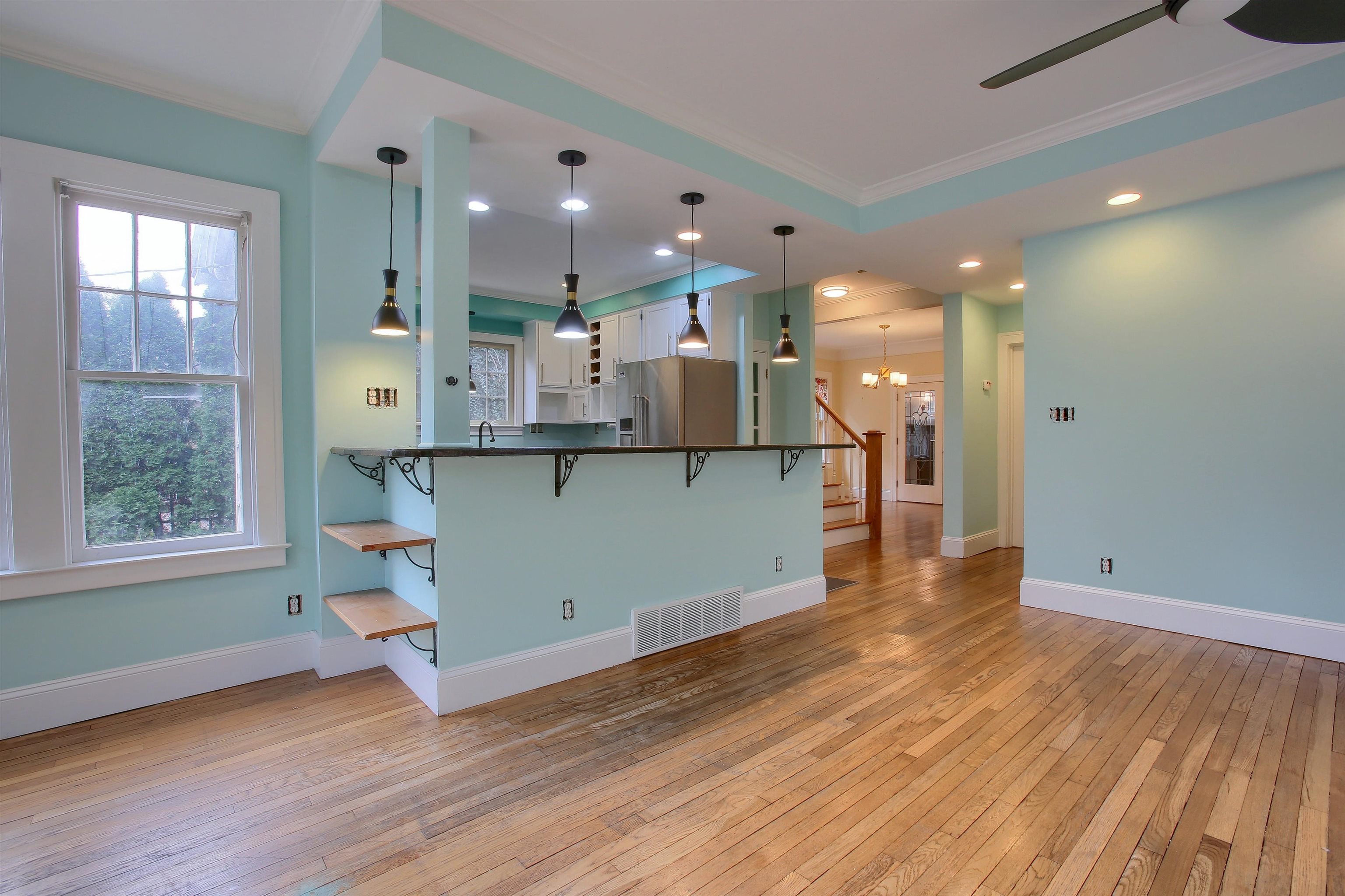 1334 Nottingham Road Grosse Pointe, MI 48230 - Photo 16 of 33 50093704-15.JPG