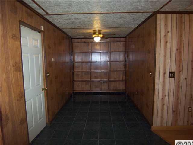 1979 Cape Hickory Road Hickory, NC 28601 - Photo 9 of 16 Gallery Image 9
