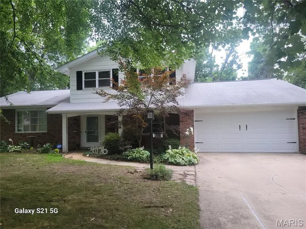 $329,900 | 503 Westfield Drive, O'Fallon, IL 62269
