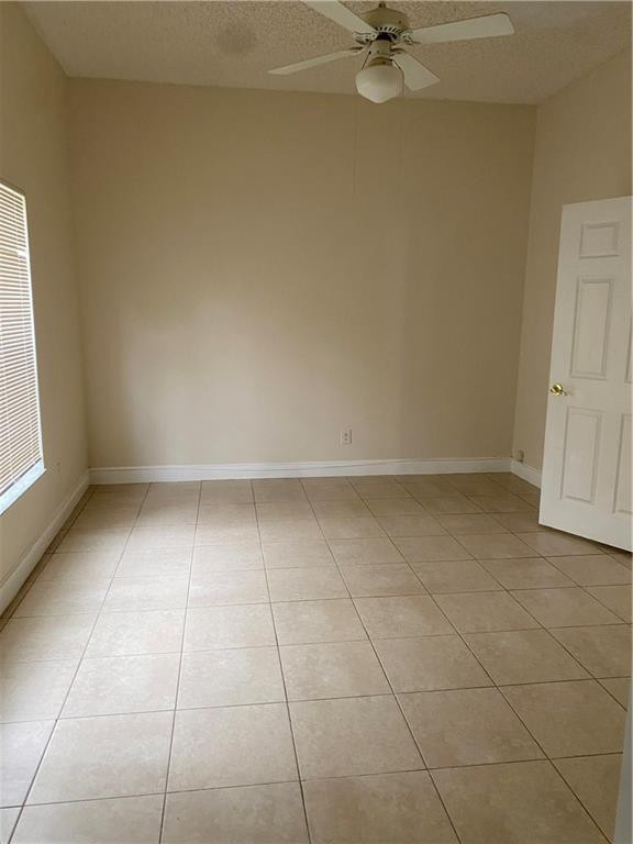 16150 Emerald Cove Road, Unit 16150 Weston, FL 33331 - Photo 5 of 17 a view of an empty room