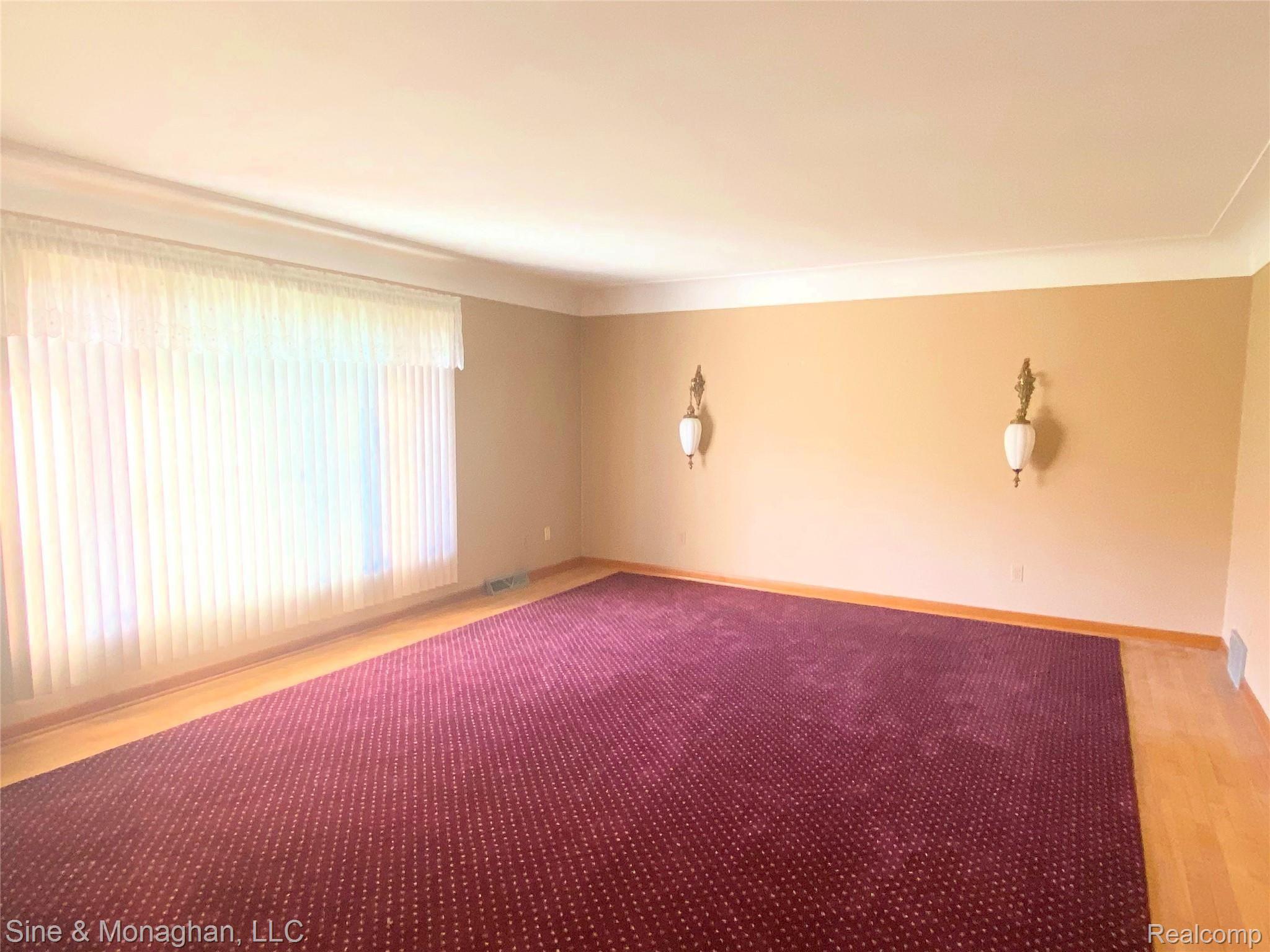 2804 Ellsworth Road Columbus, MI 48063 - Photo 7 of 41 IMG-1951_pe.jpg
