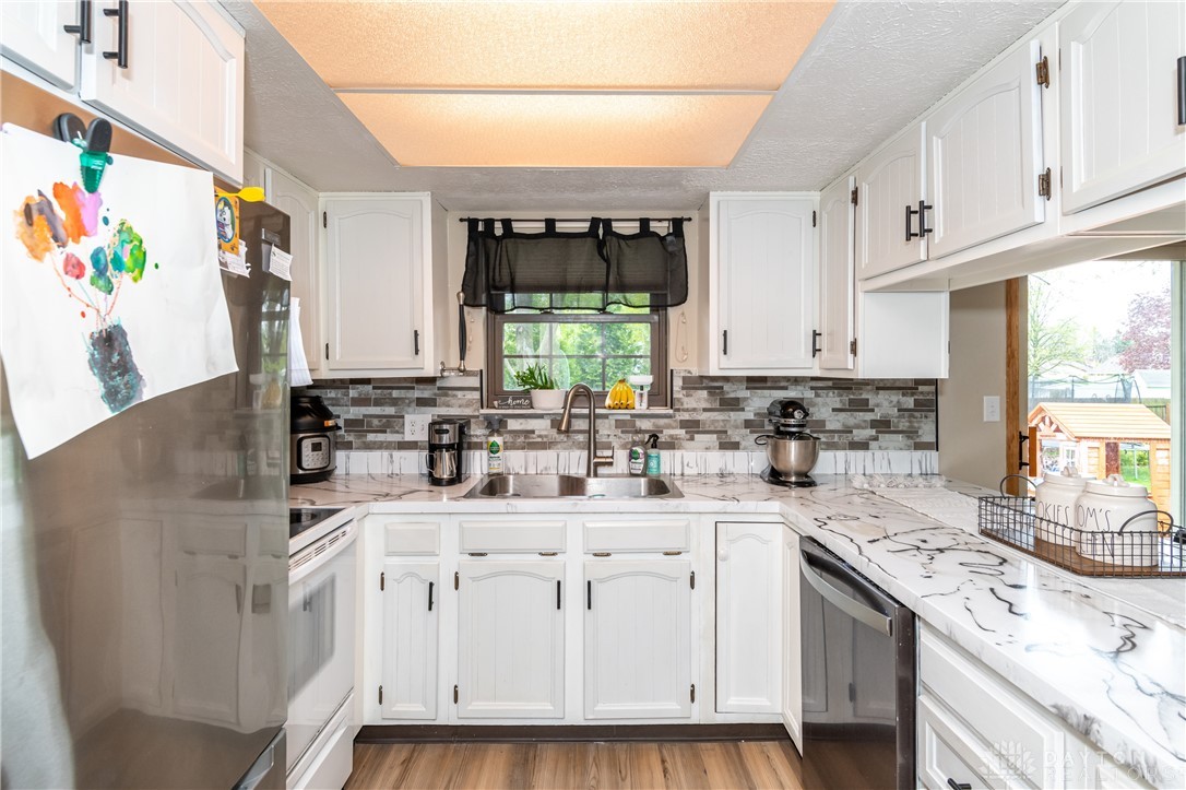 1072 Salisbury Road Troy, OH 45373 - Photo 18 of 42 Gallery Image 18