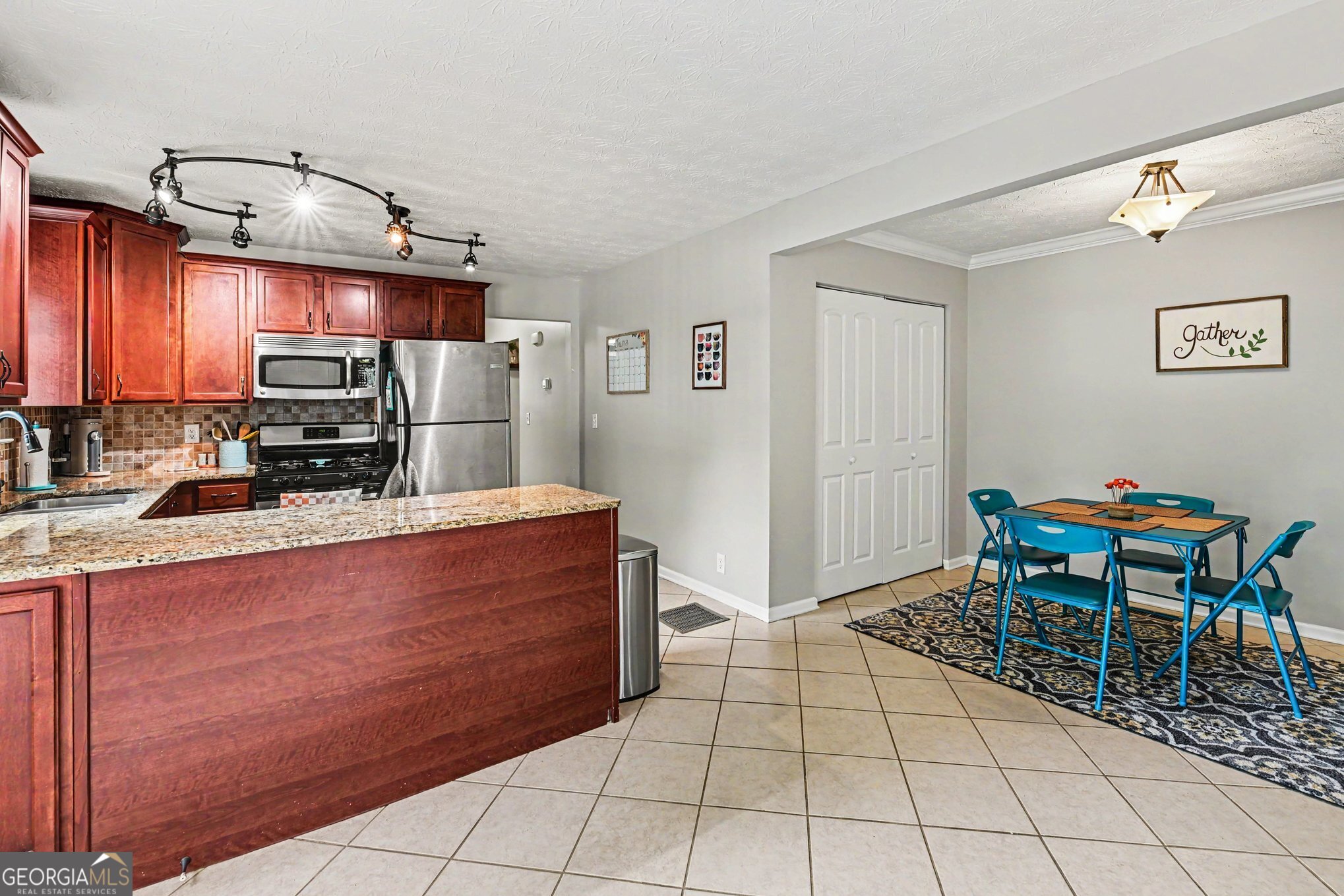 237 Palmetto Road Tyrone, GA 30290 - Photo 11 of 28