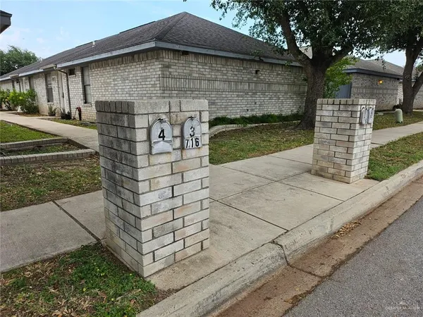 $825 | 716 Quail Avenue, Unit 2, McAllen, TX 78504