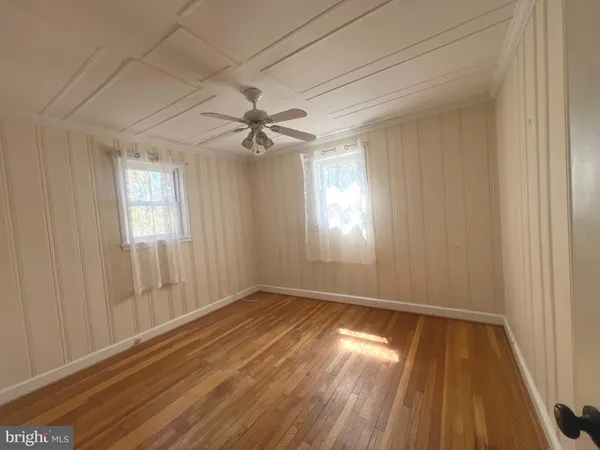 $4,000 | 4112 Elizabeth Lane, Fairfax, VA 22032