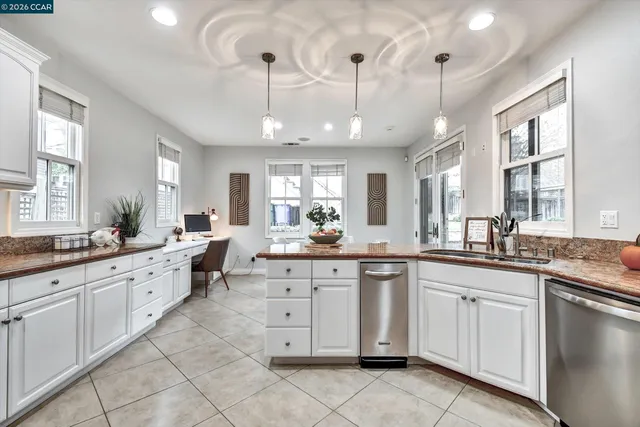 $1,660,000 | 1018 Promenade Street, Hercules, CA 94547