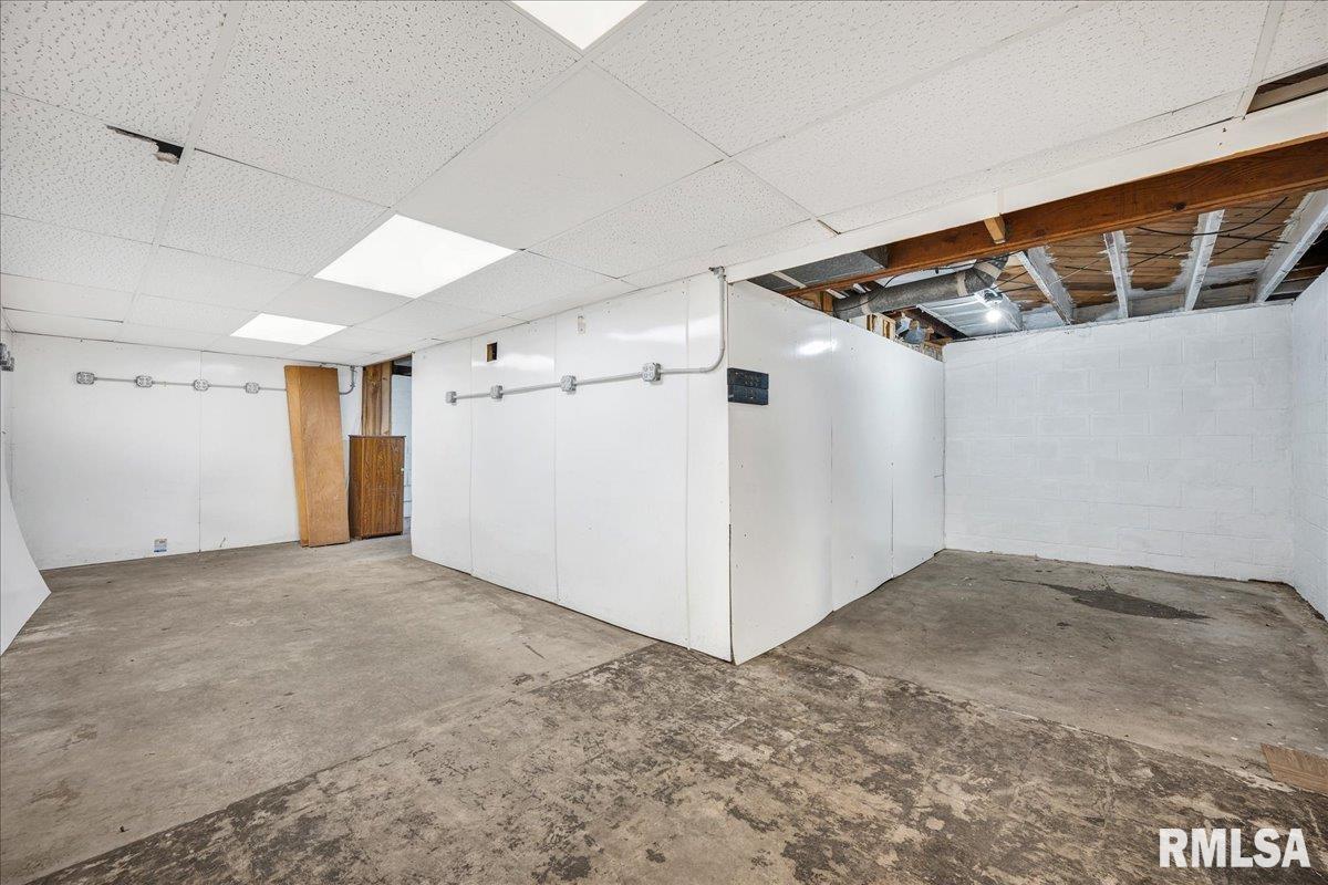 2304 West Proctor Street Peoria, IL 61605 - Photo 14 of 24