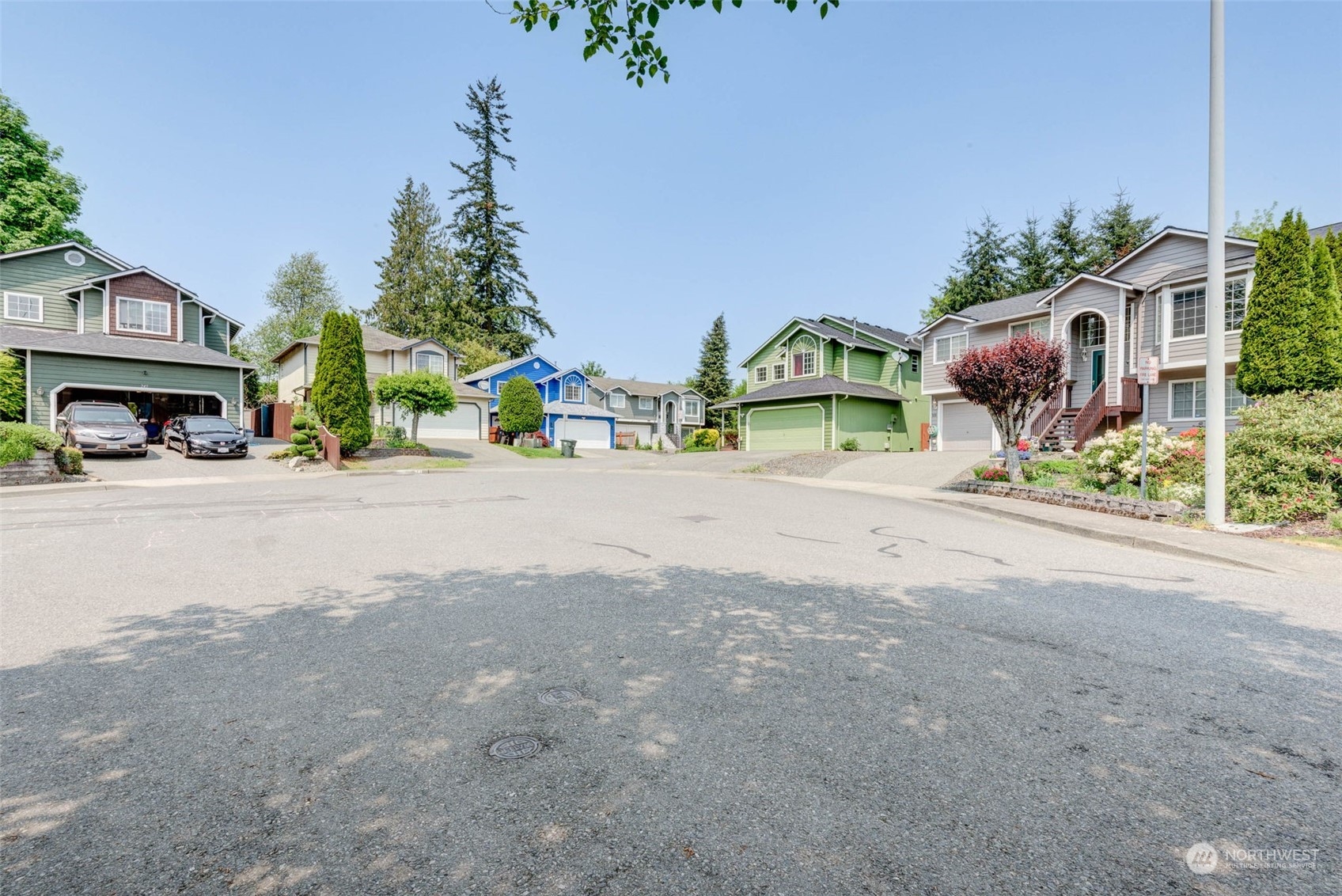 225 99th Place Southwest Everett, WA 98204 - Photo 2 of 30