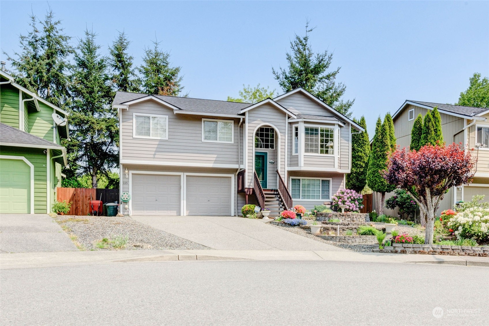 225 99th Place Southwest Everett, WA 98204 - Photo 28 of 30 a view of a house with a street