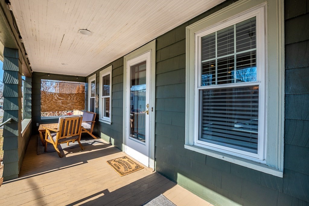 13 Altoona Road Dedham, MA 02026 - Photo 4 of 36 Gallery Image 4