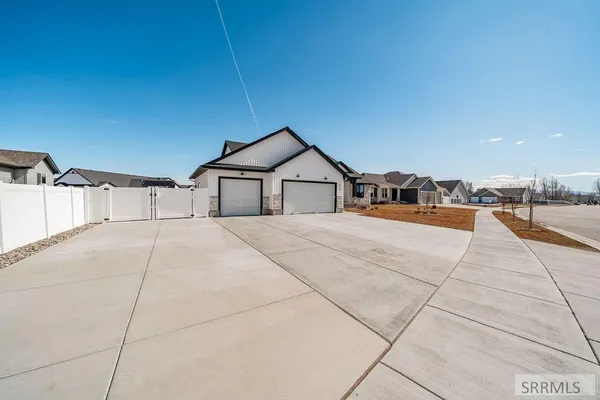 $599,000 | 576 Hollow Drive, Ammon, ID 83401