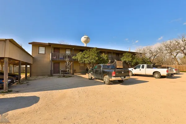 $900 | 207 Taylor Street, Unit 6, Merkel, TX 79536