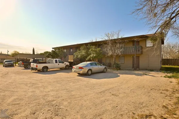 $900 | 207 Taylor Street, Unit 6, Merkel, TX 79536