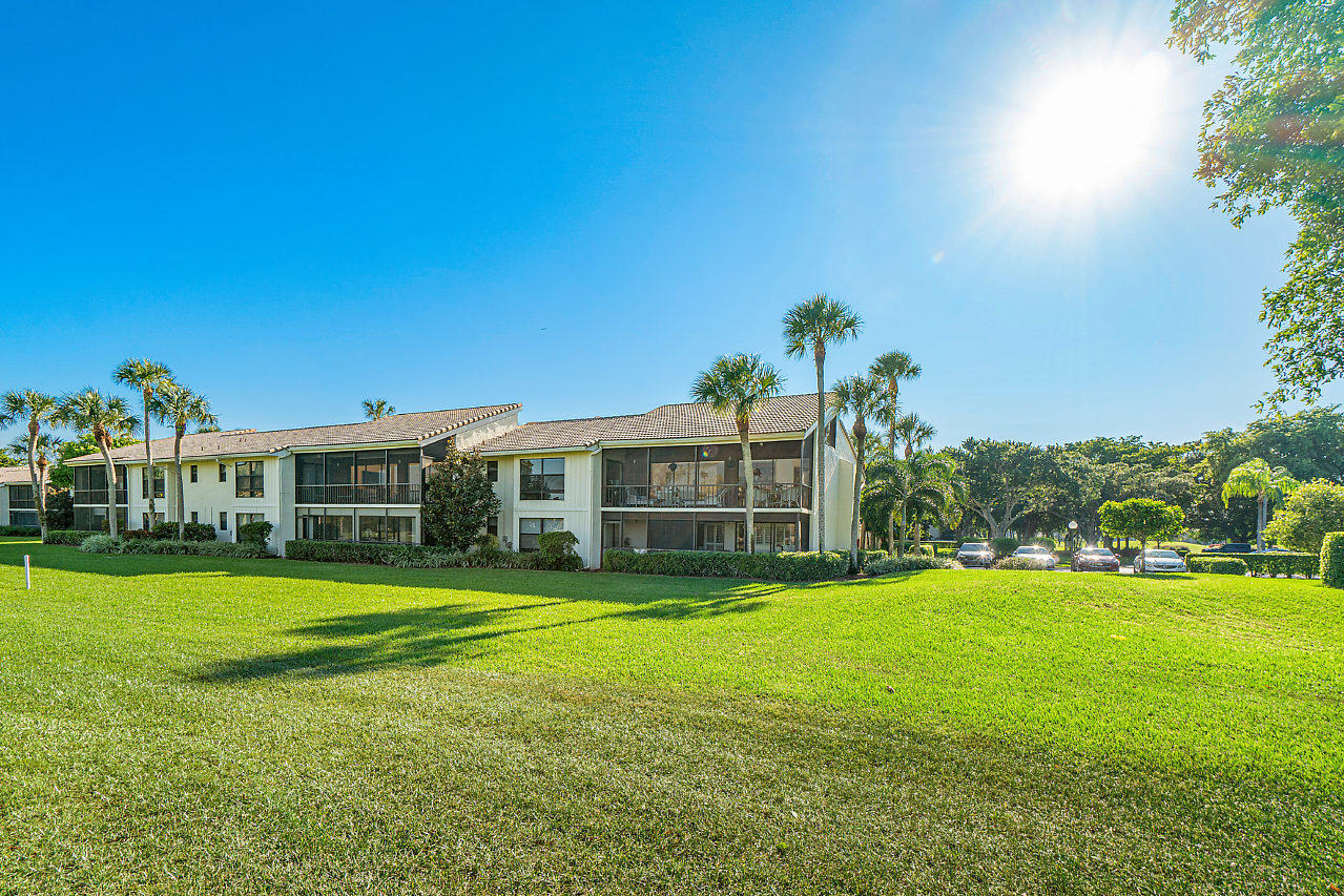 7773 Lakeside Boulevard, Unit G192 Boca Raton, FL 33434 - Photo 24 of 57 BACK OF CONDO