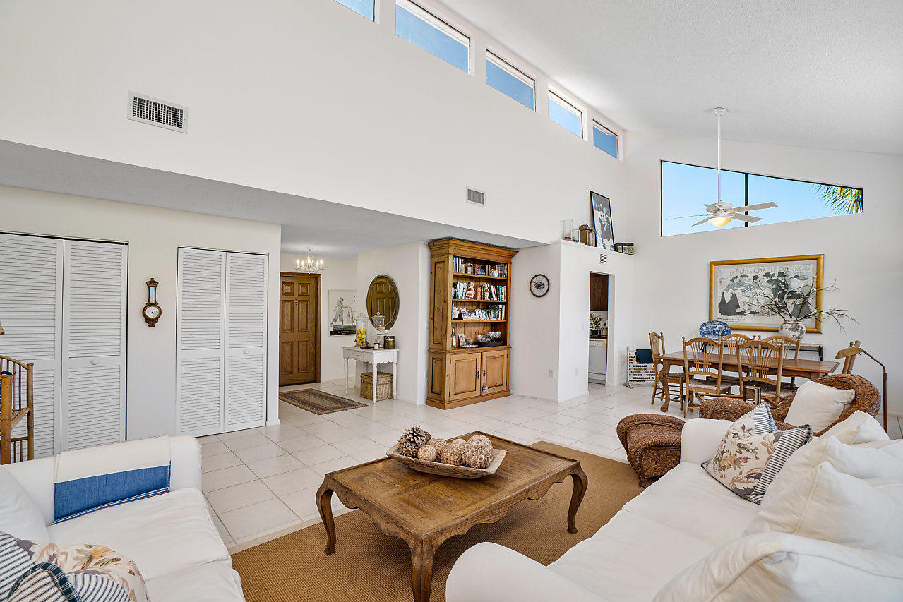 7773 Lakeside Boulevard, Unit G192 Boca Raton, FL 33434 - Photo 3 of 57 Living Room