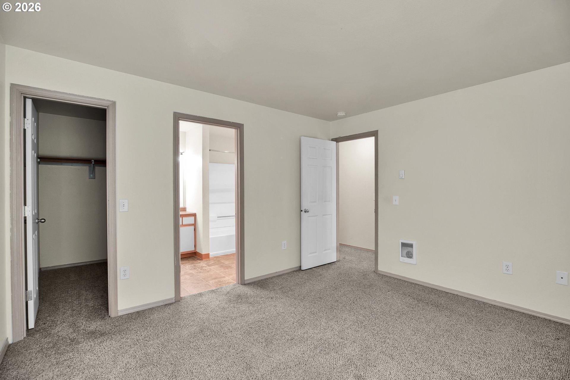 5130 Southwest Multnomah Boulevard, Unit L Portland, OR 97219 - Photo 22 of 48 Gallery Image 22
