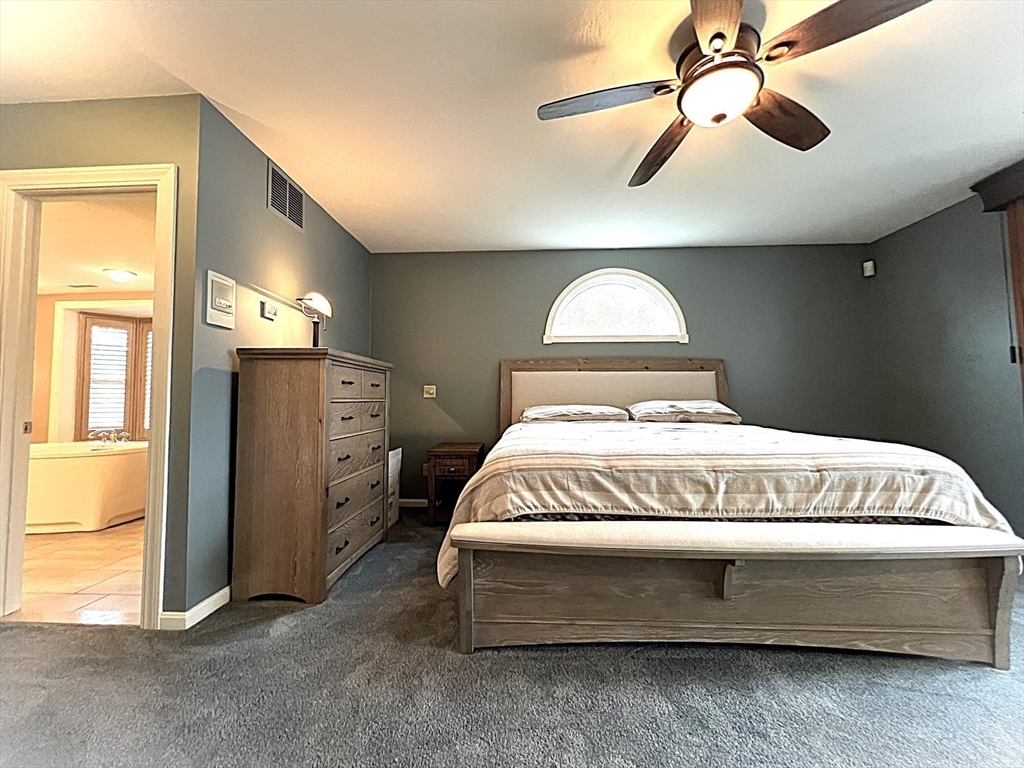 22 Union Point Road, Unit 22 Webster, MA 01570 - Photo 23 of 40