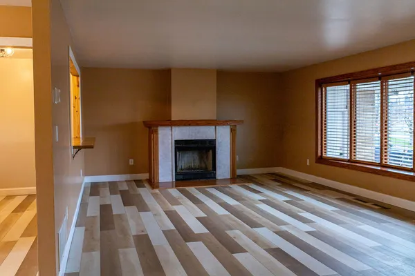 $285,000 | 202 West Maple Avenue, Scottville, MI 49454
