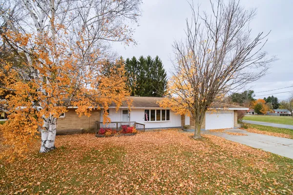 $285,000 | 202 West Maple Avenue, Scottville, MI 49454