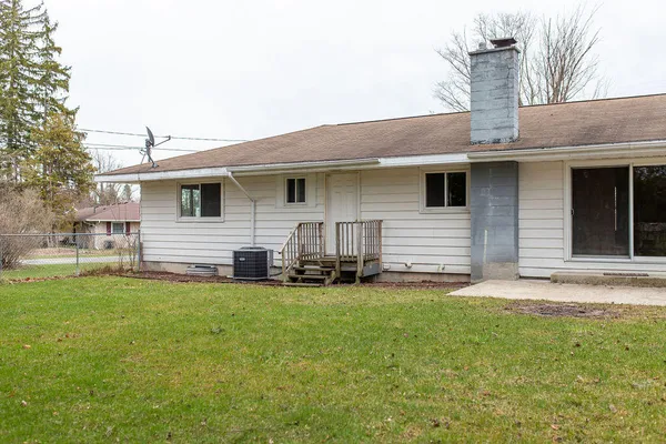 $285,000 | 202 West Maple Avenue, Scottville, MI 49454