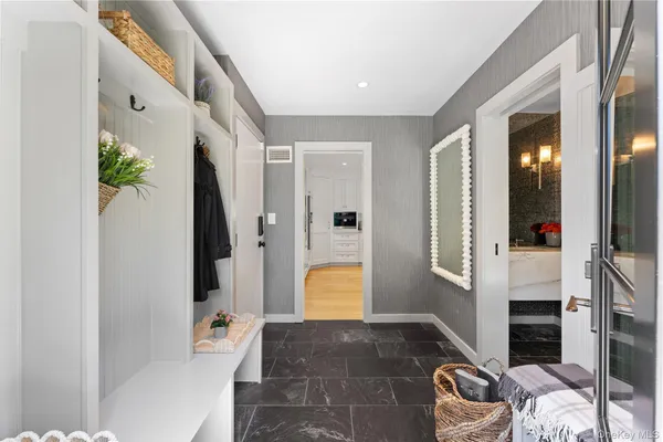 $3,595,000 | 10 Rutland Road, Scarsdale, NY 10583