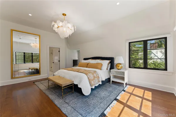 $3,595,000 | 10 Rutland Road, Scarsdale, NY 10583