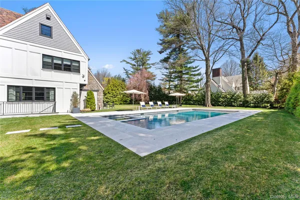 $3,595,000 | 10 Rutland Road, Scarsdale, NY 10583