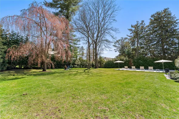$3,595,000 | 10 Rutland Road, Scarsdale, NY 10583