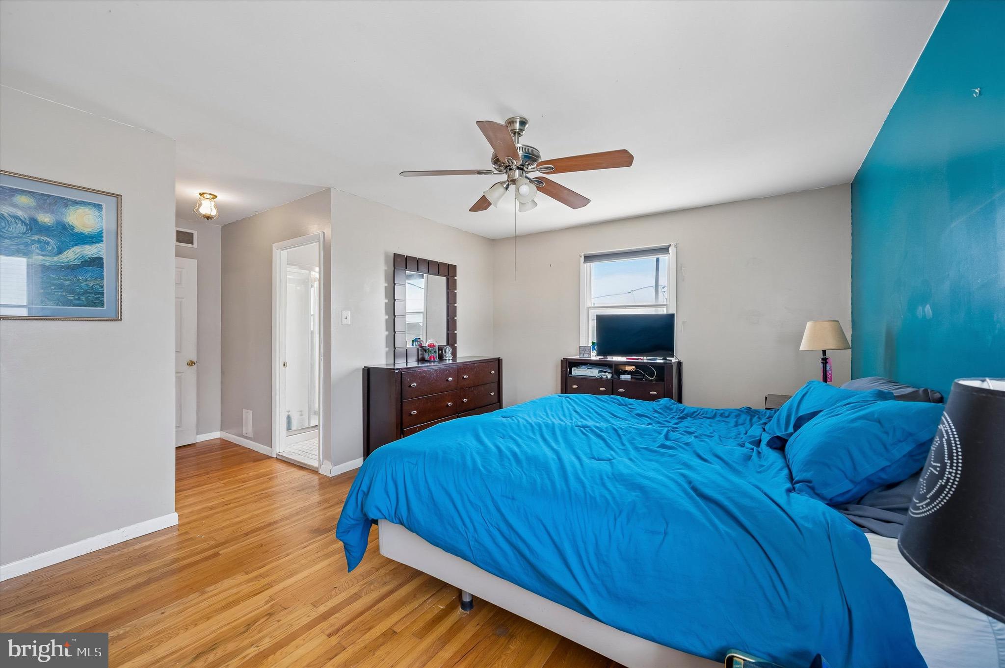 13036 Richwood Road Philadelphia, PA 19116 - Photo 11 of 29 Primary Bedroom