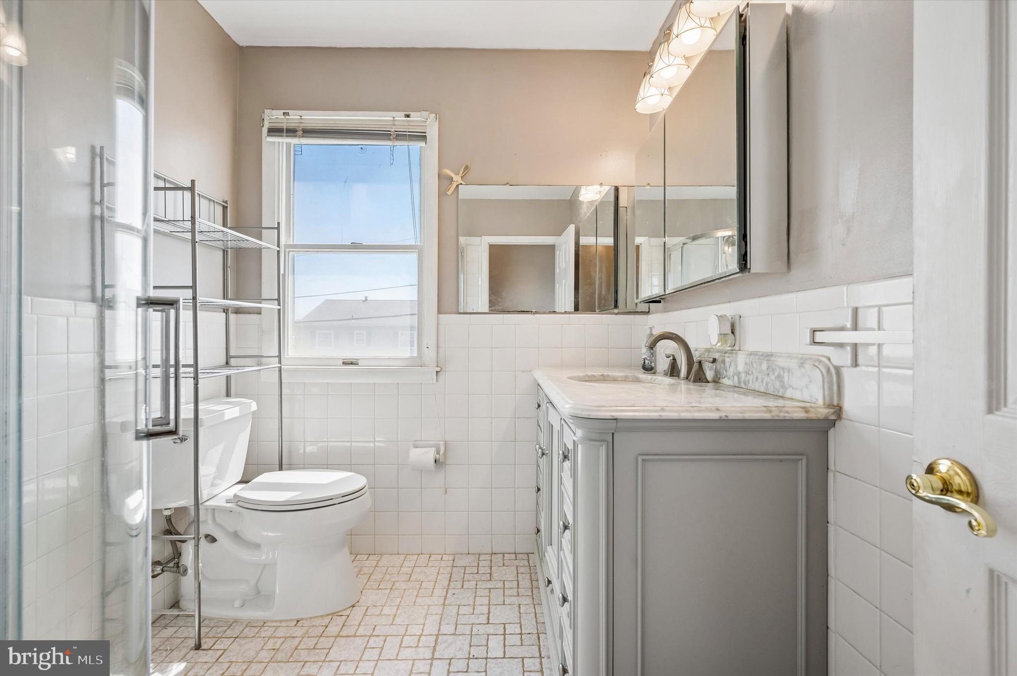 13036 Richwood Road Philadelphia, PA 19116 - Photo 12 of 29 Primary Bathroom