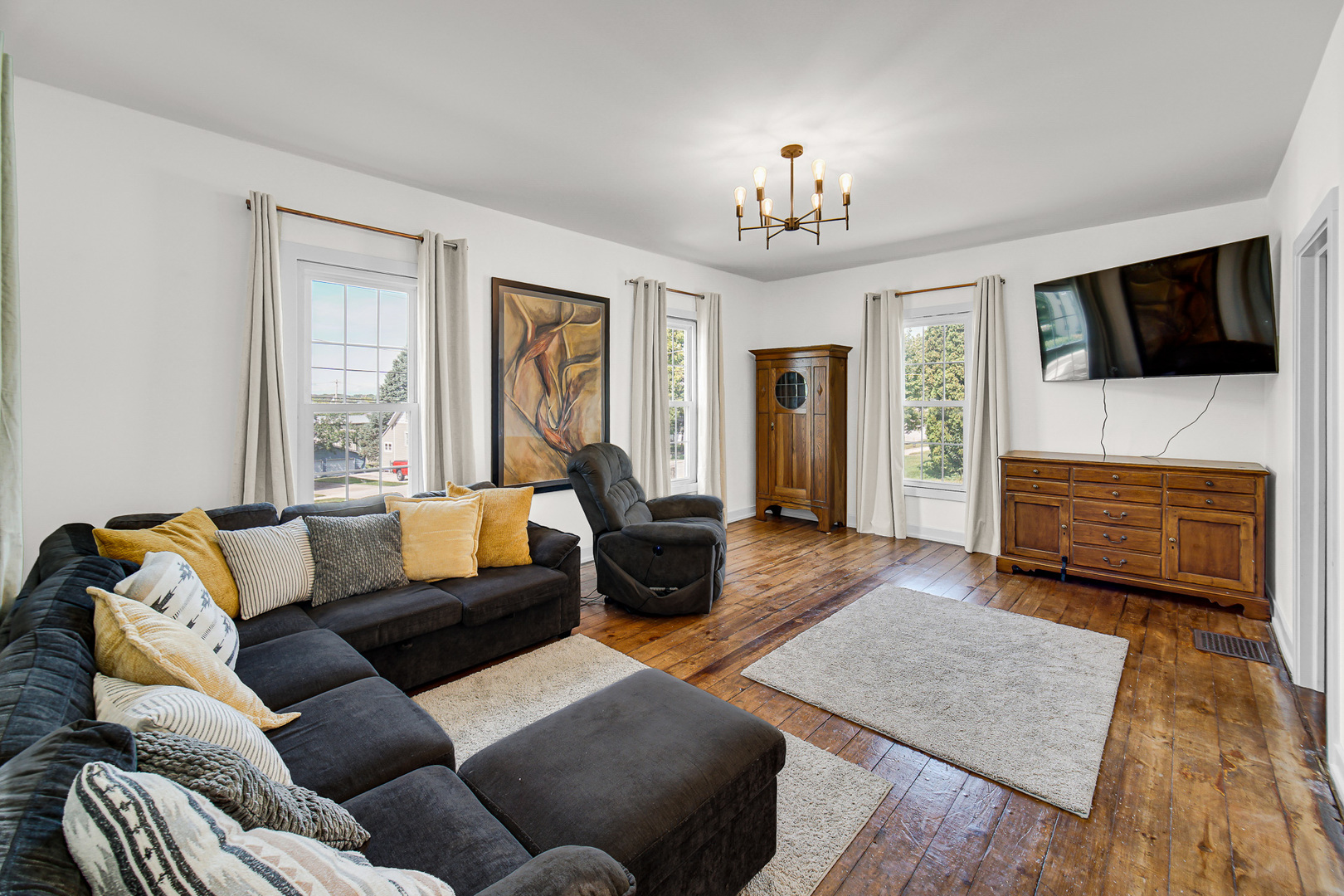 624 South Hamilton Street Lockport, IL 60441 - Photo 7 of 21 Gallery Image 7