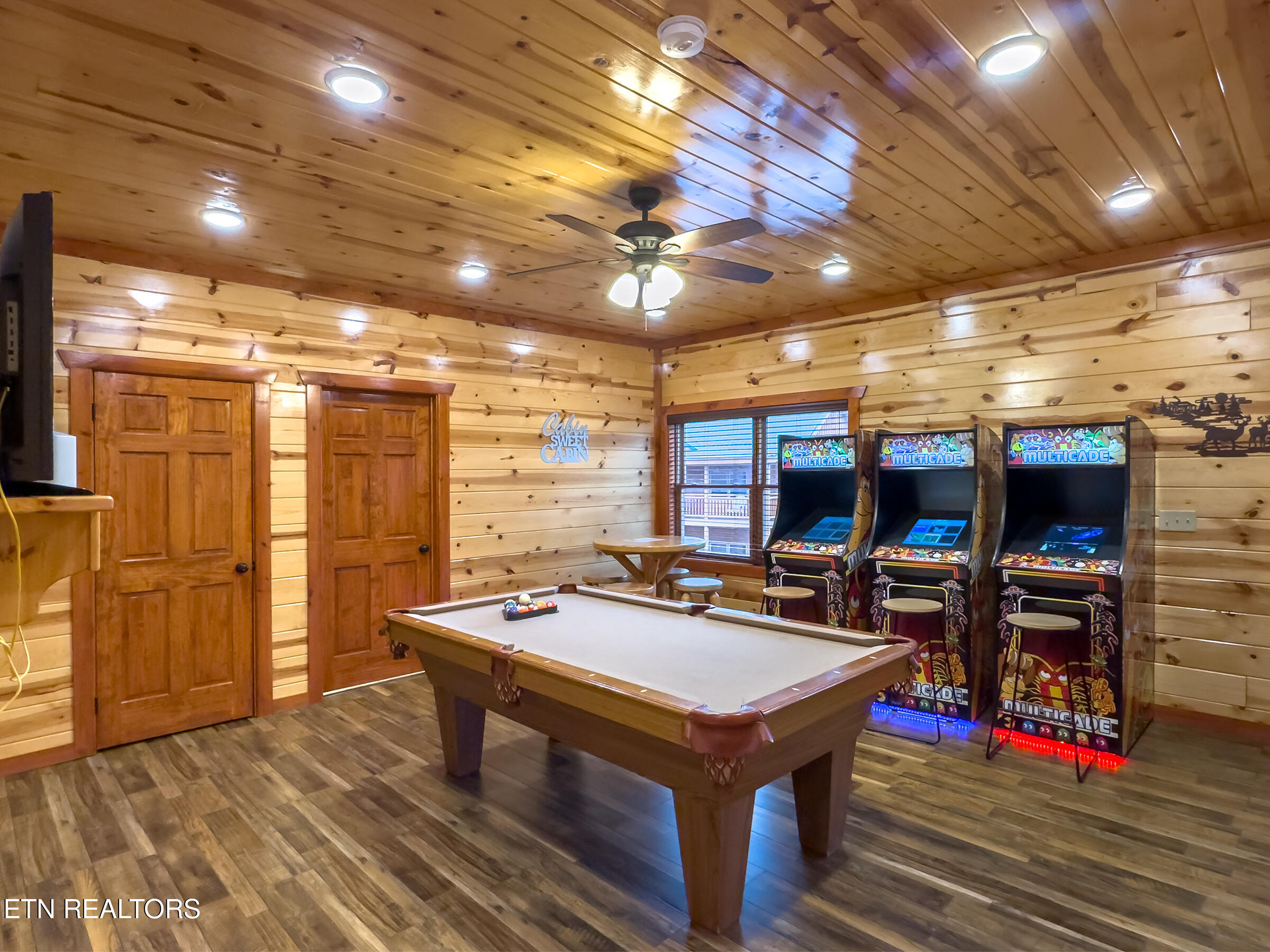 2316 Boulder Way Sevierville, TN 37862 - Photo 5 of 60 game room 2