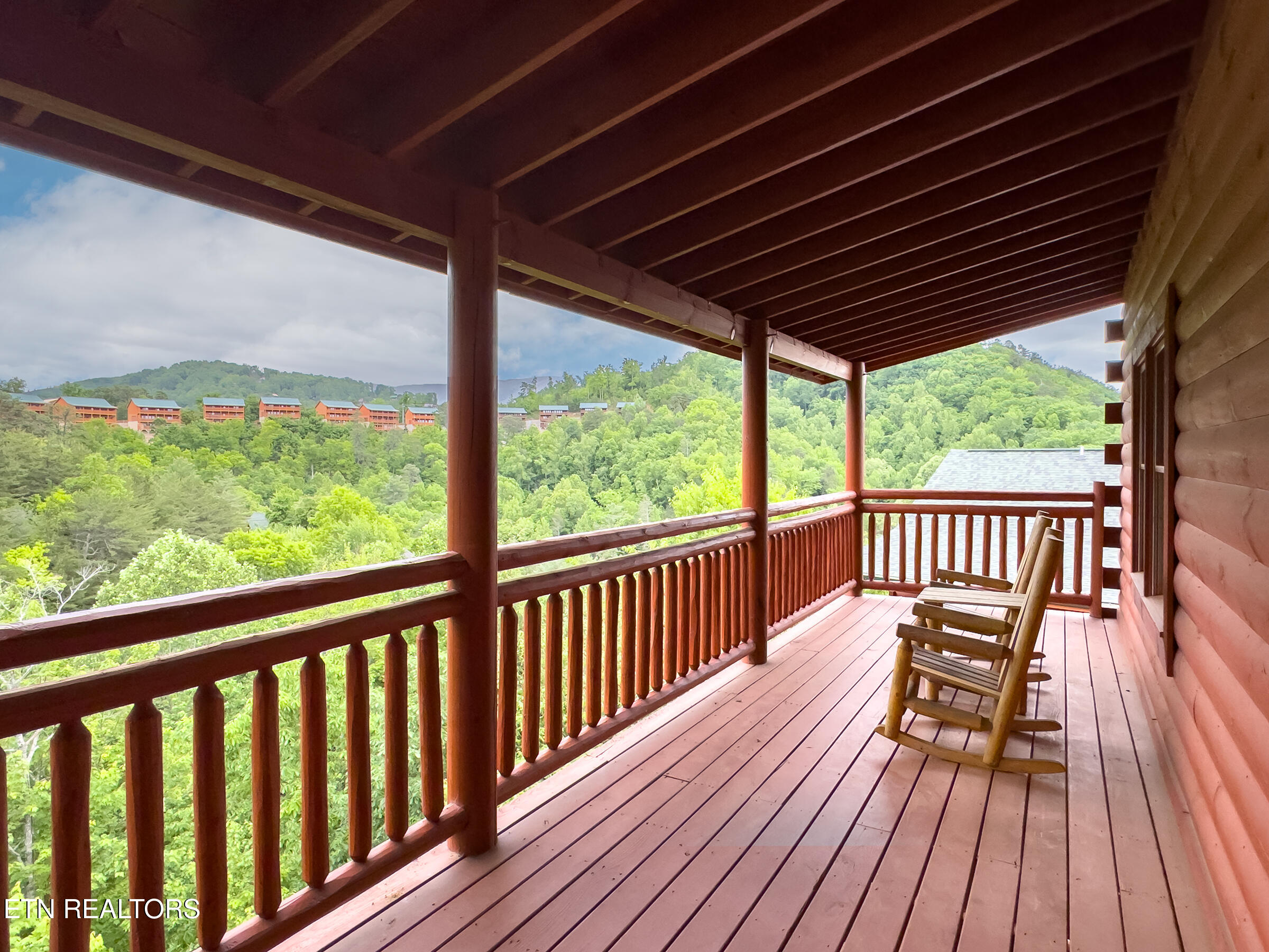 2316 Boulder Way Sevierville, TN 37862 - Photo 55 of 60 back deck 2