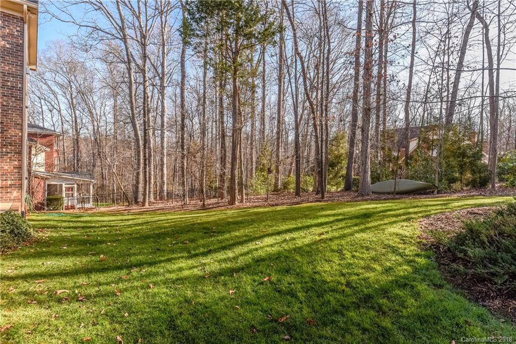 10932 Fox Hedge Road Matthews, NC 28105 - Photo 28 of 29 Gallery Image 28