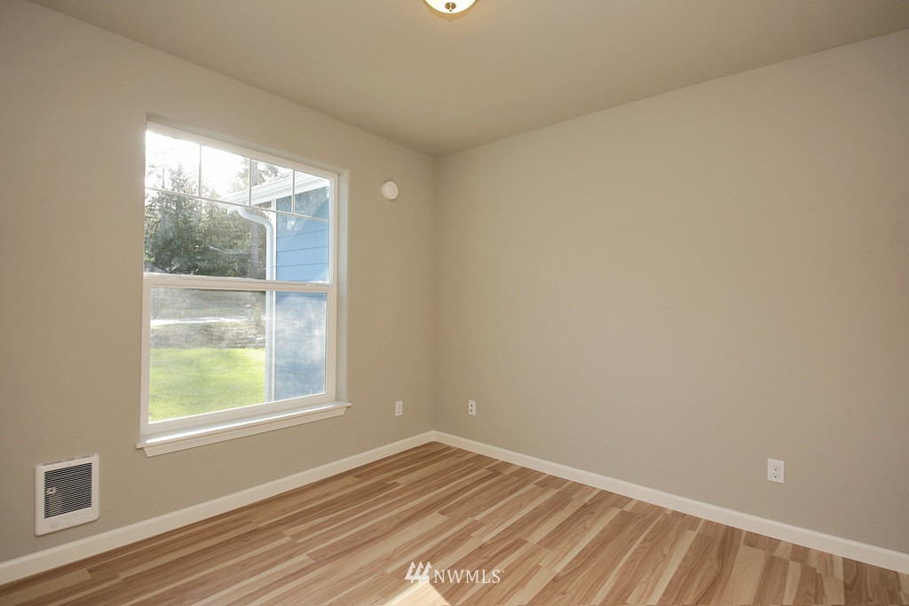 1795 Watkins Road Freeland, WA 98249 - Photo 12 of 16