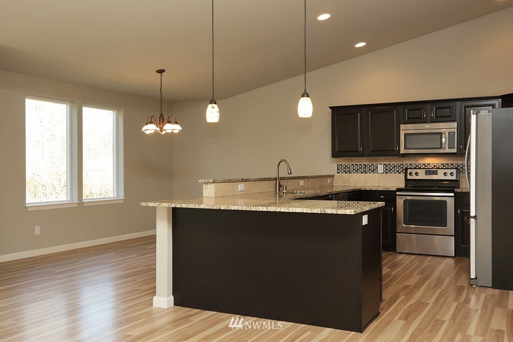 1795 Watkins Road Freeland, WA 98249 - Photo 5 of 16