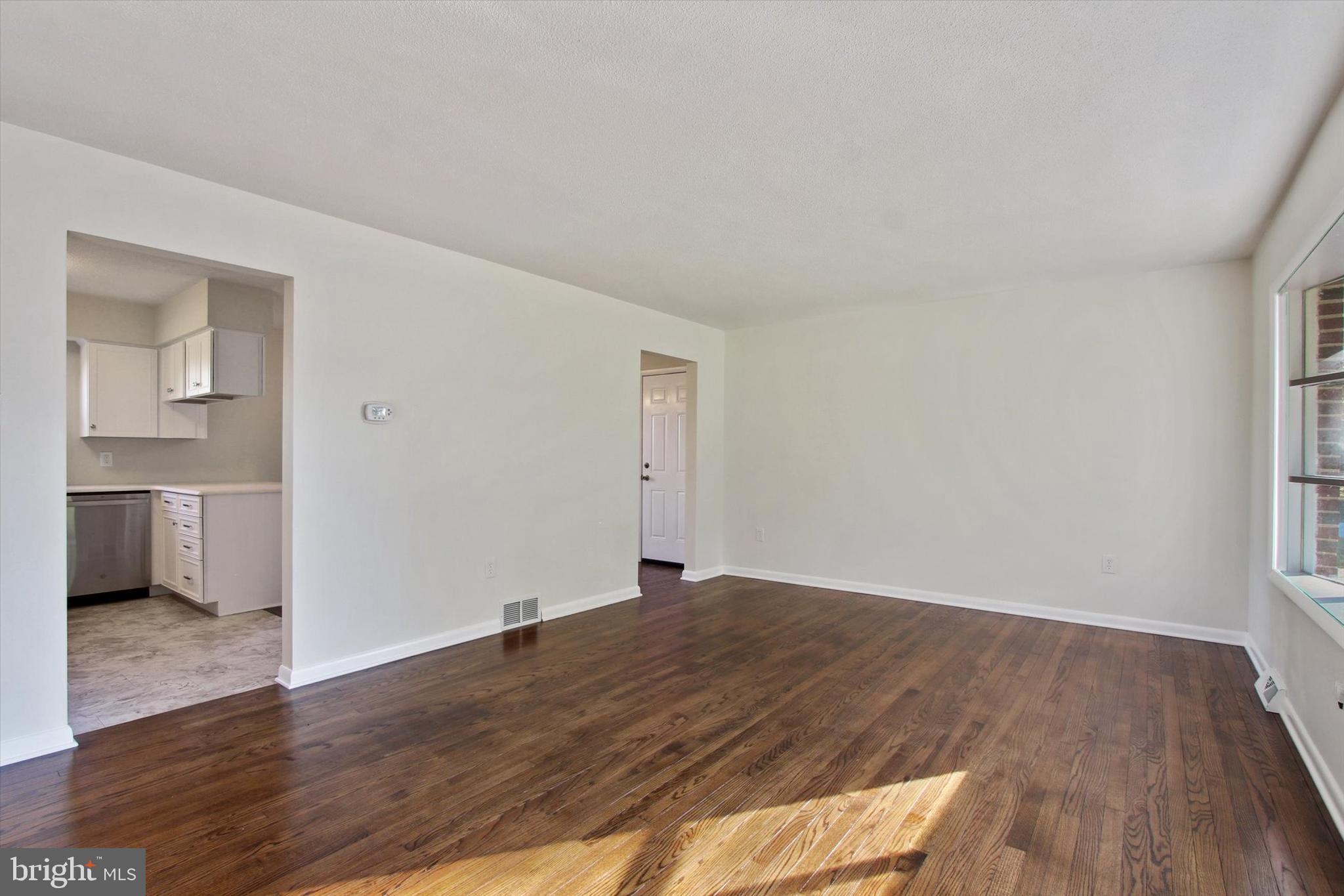 19566 5 Forks Road New Freedom, PA 17349 - Photo 3 of 25 Gallery Image 3