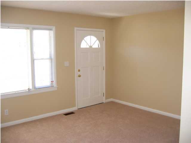 4304 Dover Road Louisville, KY 40216 - Photo 10 of 13 Additional Photo