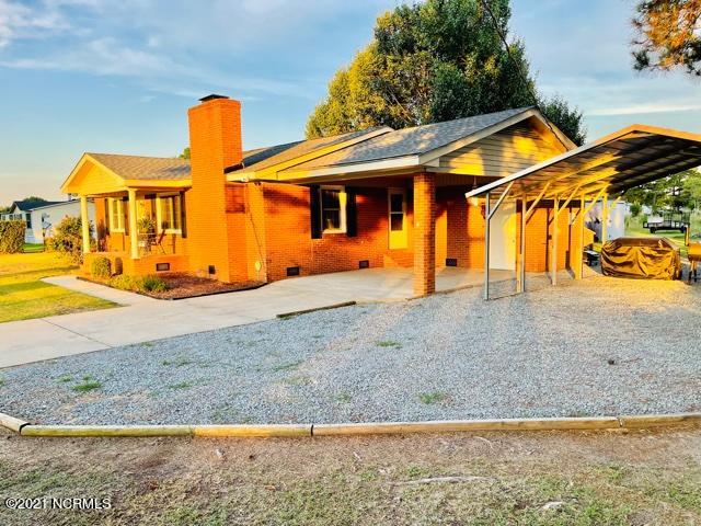 4714 Bearskin Road Clinton, NC 28328 - Photo 2 of 38 IMG_0179