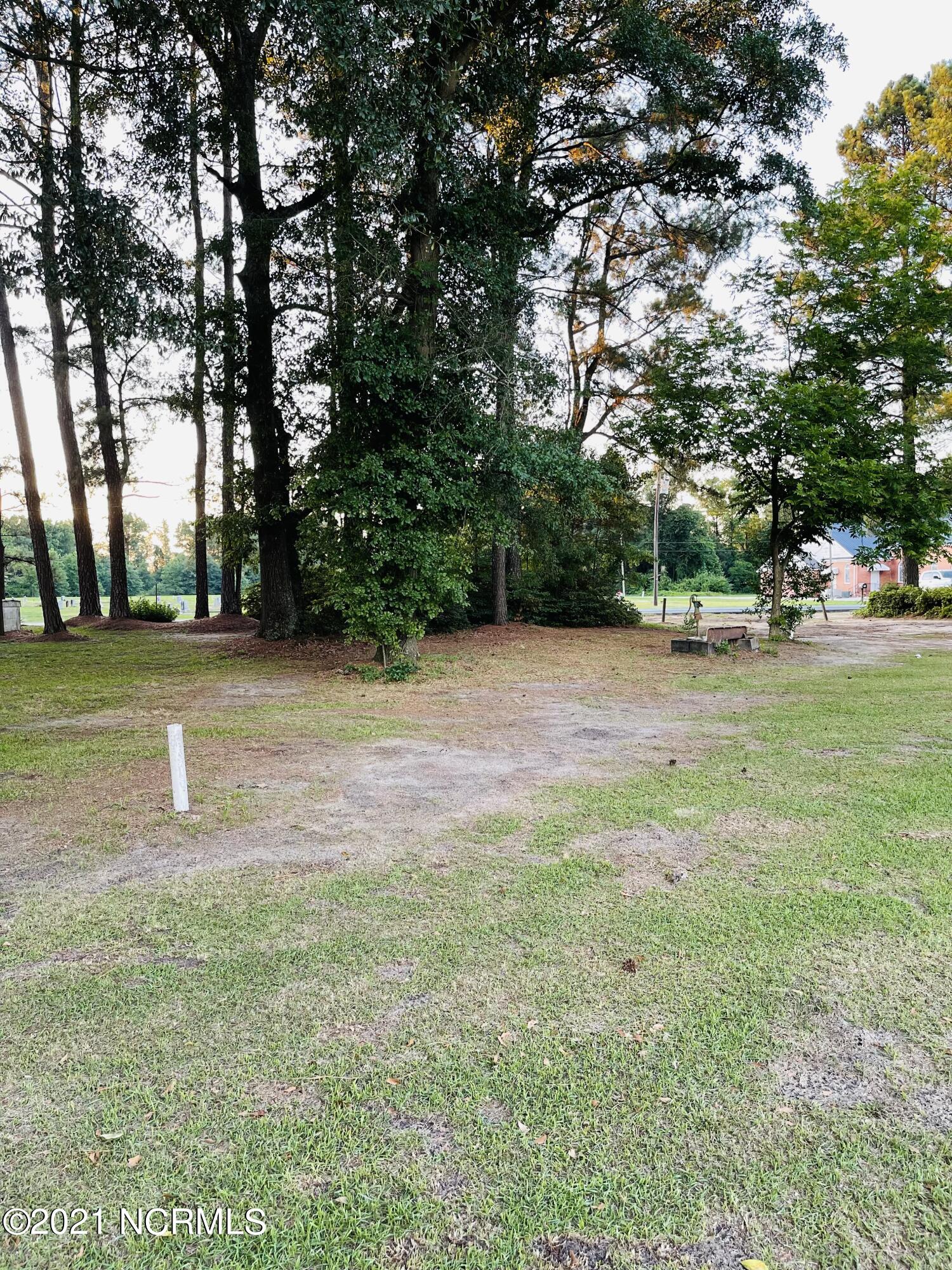 4714 Bearskin Road Clinton, NC 28328 - Photo 35 of 38 IMG_0205
