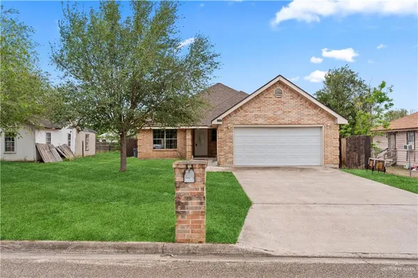 $1,400 | 1222 East 2nd Street, Mission, TX 78572