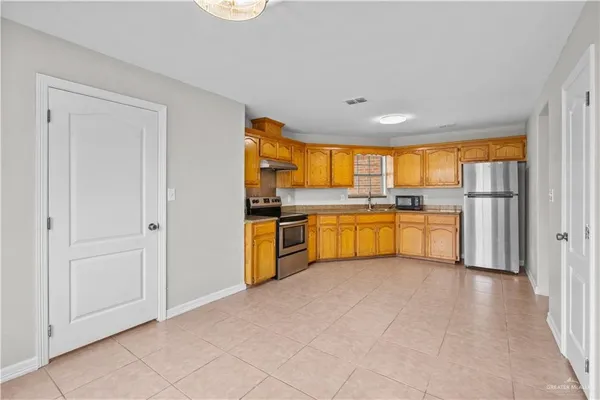 $1,400 | 1222 East 2nd Street, Mission, TX 78572