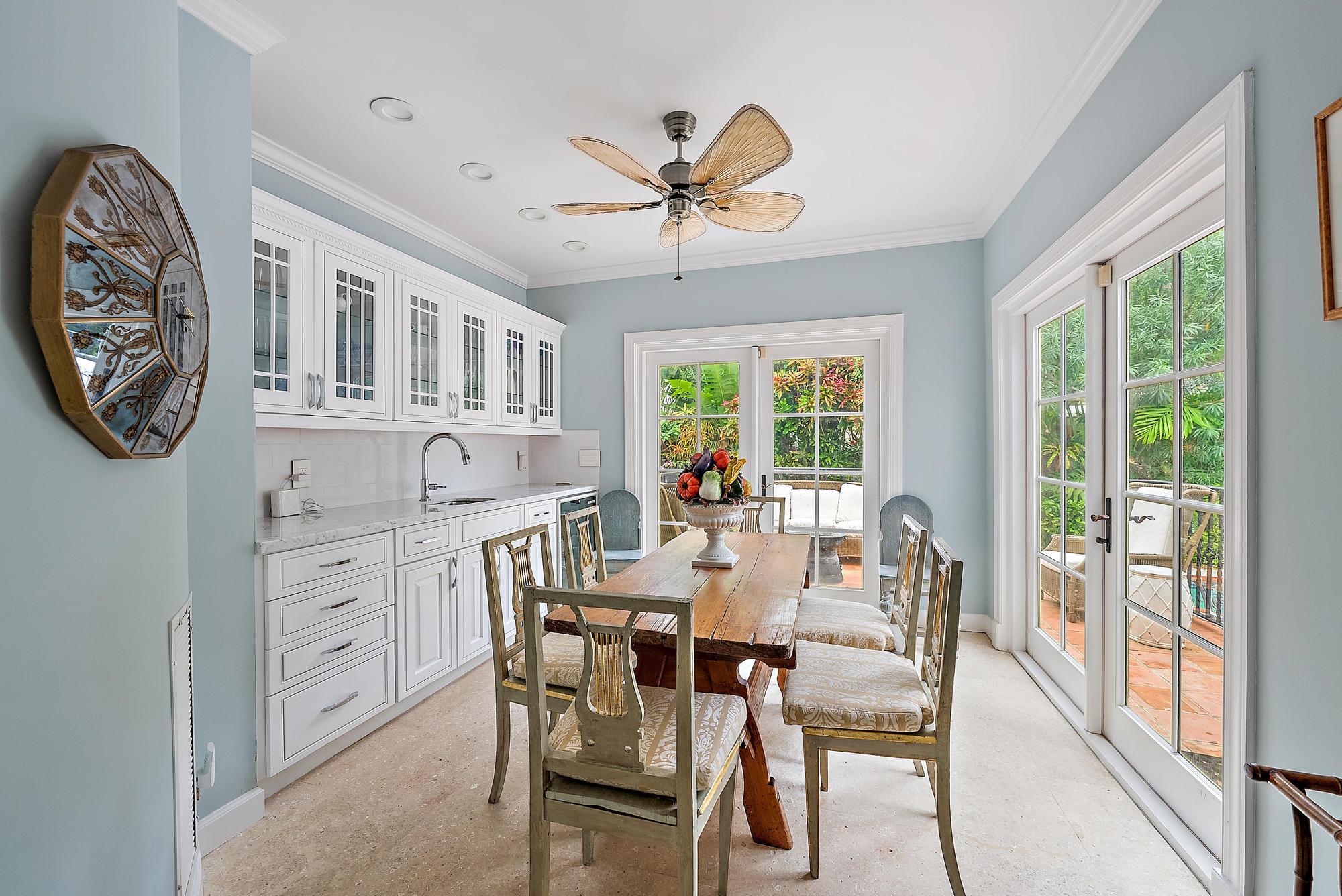 325 Seaspray Avenue Palm Beach, FL 33480 - Photo 7 of 14 325 Seaspray Avenue-14