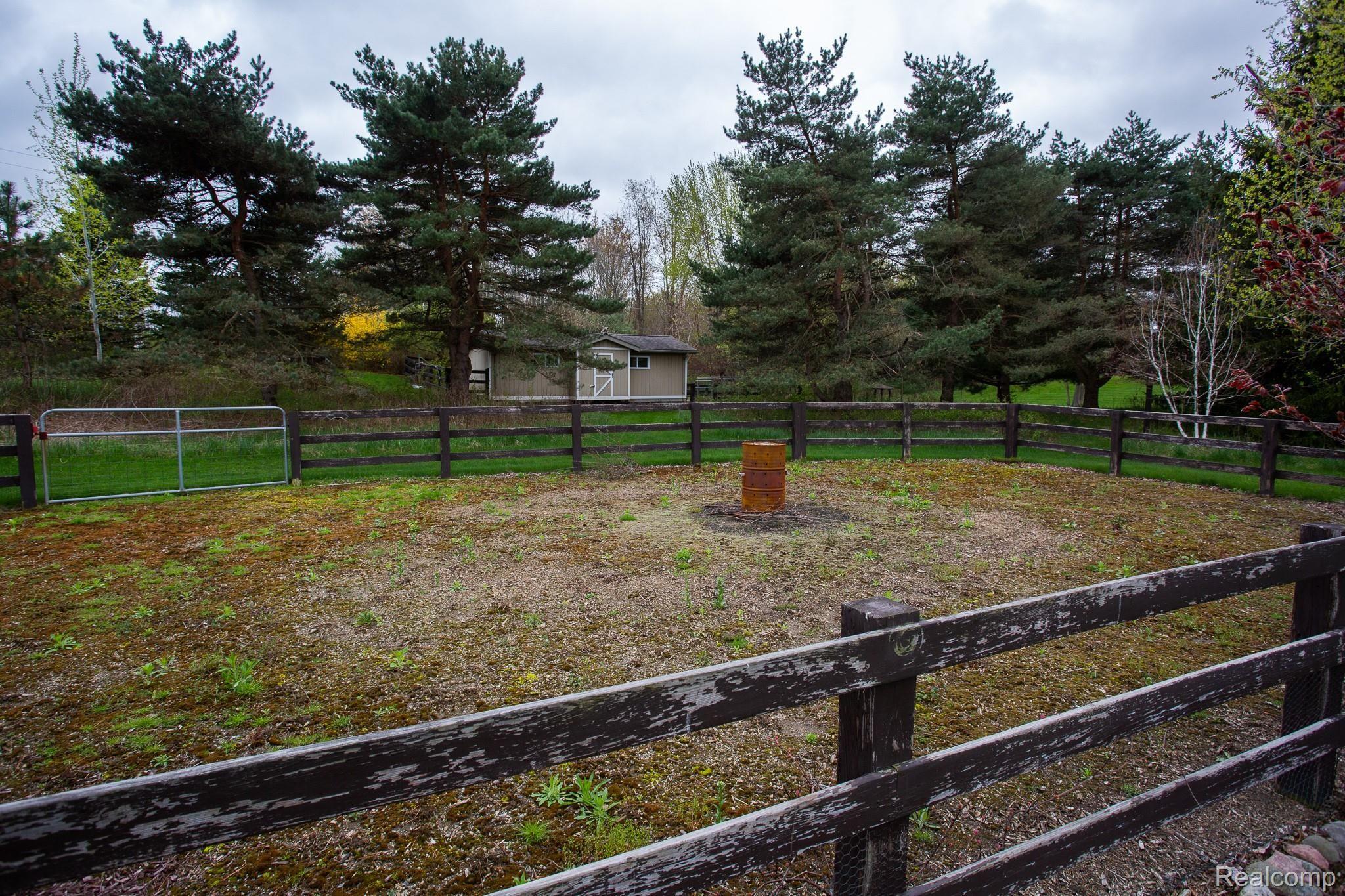 3700 South Lake George Road Dryden, MI 48428 - Photo 14 of 42 z13.jpg