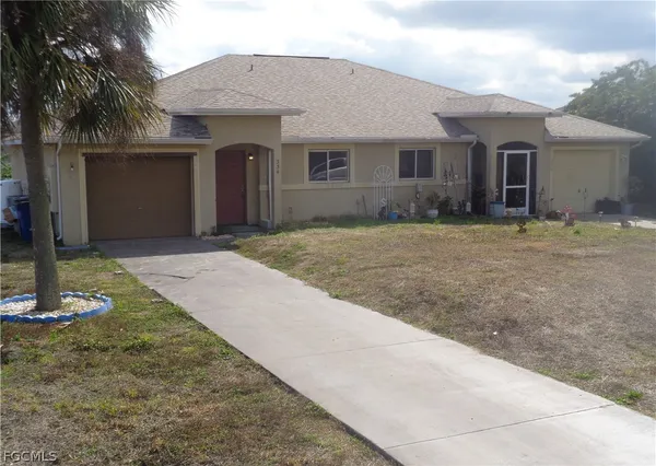 $394,900 | 334-336 Poplar Street, Lehigh Acres, FL 33974