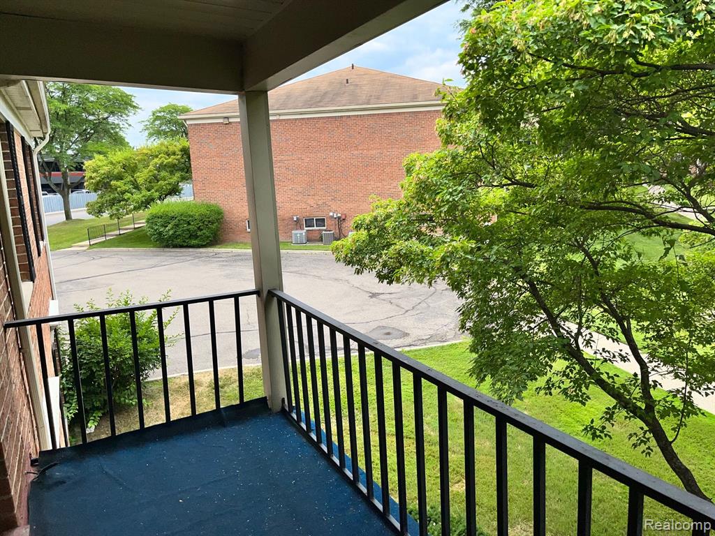 29652 Middlebelt Road, Unit 2403 Farmington, MI 48334 - Photo 14 of 23