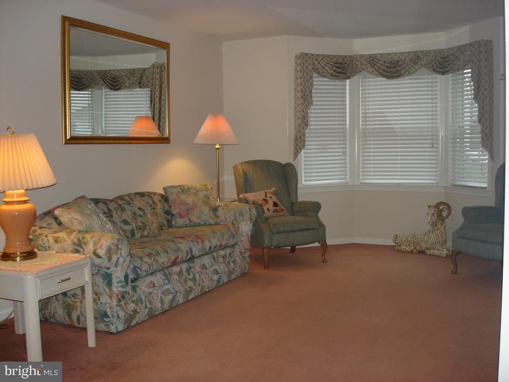 92 Sunrise Circle Denver, PA 17517 - Photo 4 of 15 a living room with furniture and a window