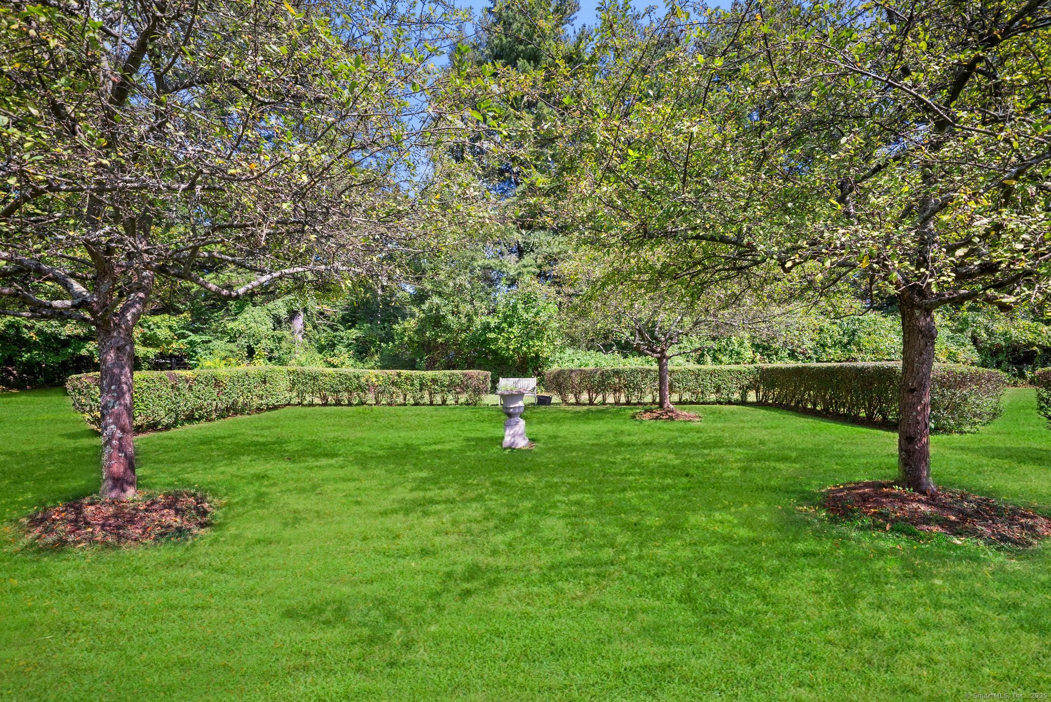 2281 Redding Road Fairfield, CT 06824 - Photo 39 of 40 a view of a park with large trees
